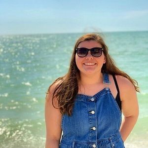 Meet your Posher, Aly